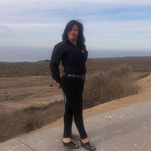 Meet your Posher, Angela